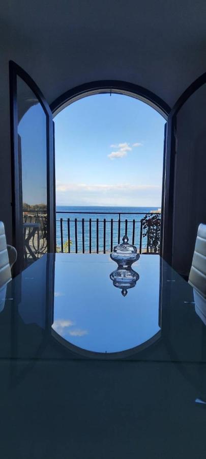 Appartamento Taormina Giardini-Naxos Exterior photo